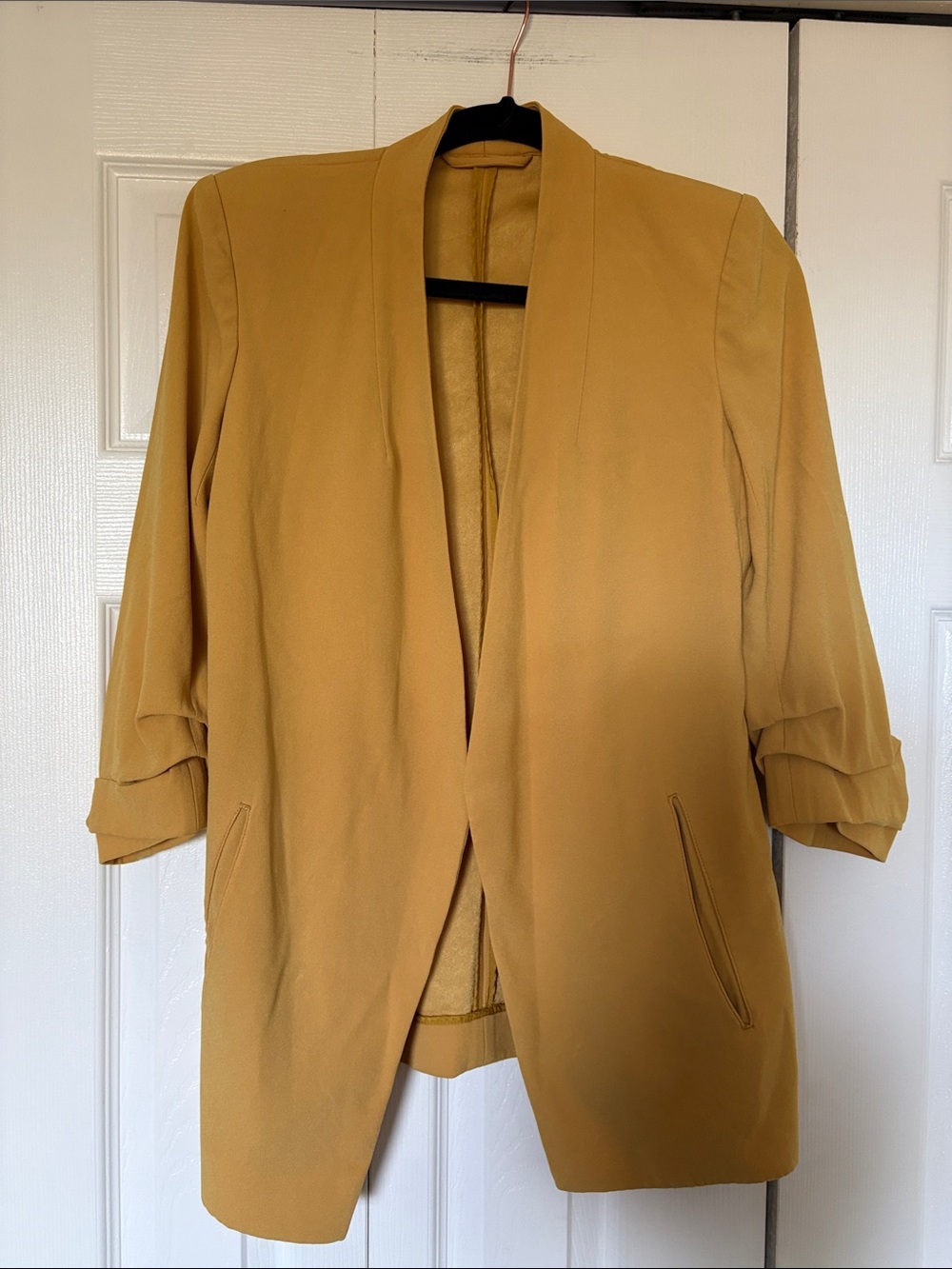 Aritzia Babaton Power Hip Mirror Crepe Blazer Mustard Yellow Size 4